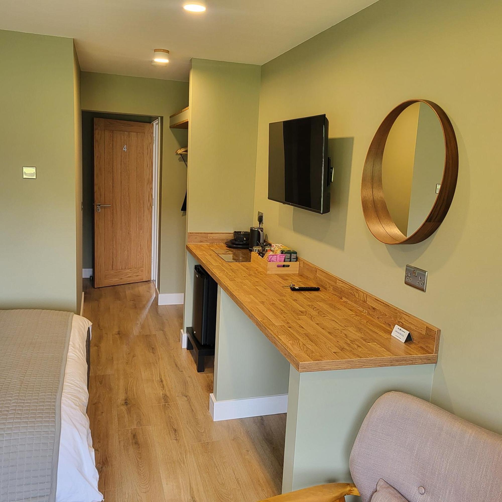 Open Acres Accommodation And Airport Parking Backwell Екстериор снимка